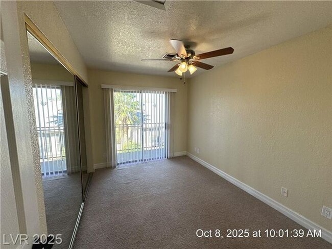 Building Photo - Enjoy comfortable, convenient living in th...