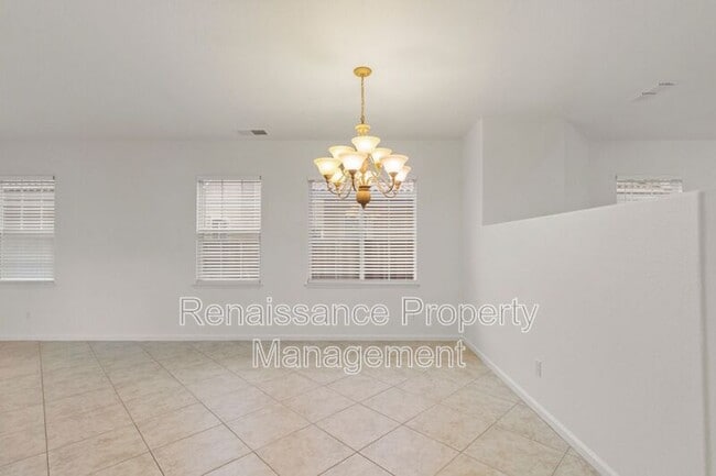 Building Photo - 288 W Fauna Ave