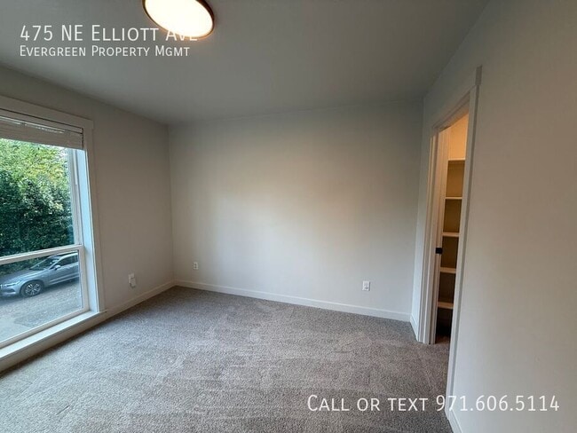 Building Photo - 475 NE Elliott Ave