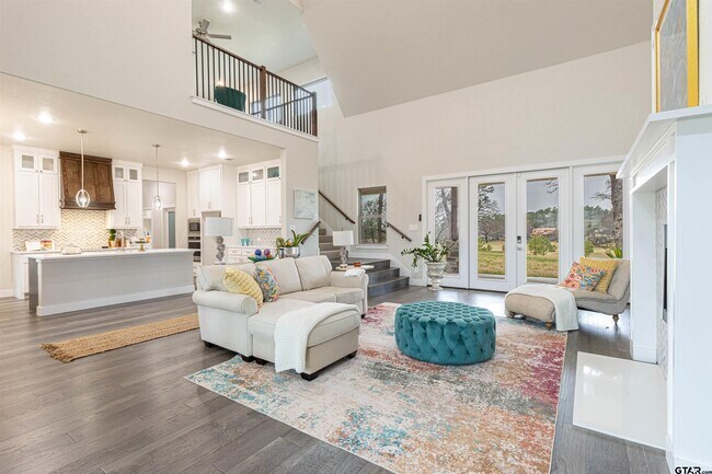 Building Photo - 4218 Hogan Dr