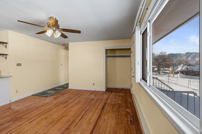 Building Photo - 227 S Prospect St