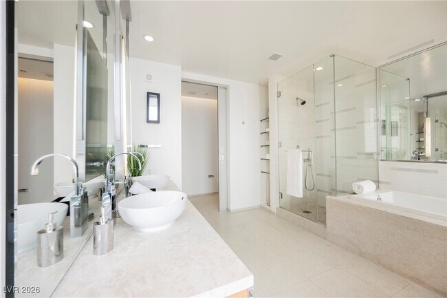 Building Photo - 3726 S Las Vegas Blvd