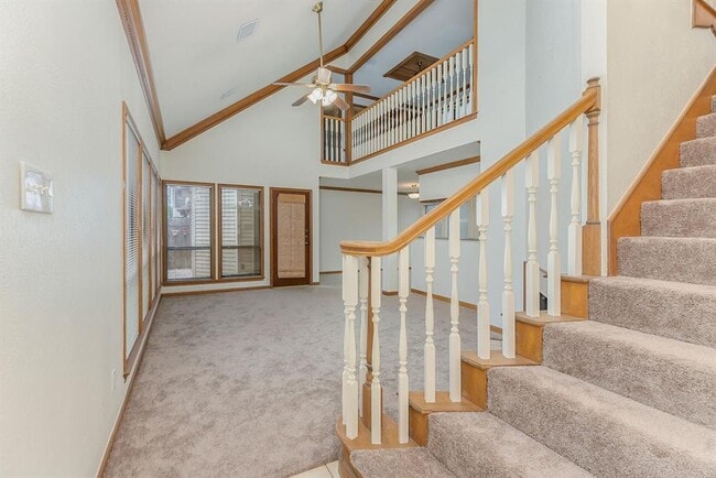 Building Photo - 18242 Vinland Dr