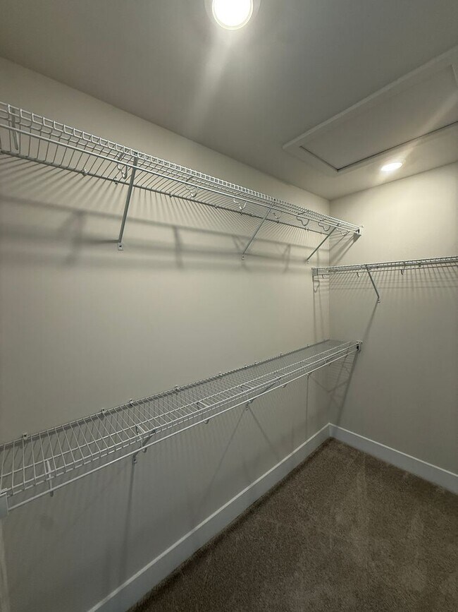 Building Photo - New Townhome Near Route 50 & Downtown Cambridge- RENT SPECIAL Free 2nd Months Rent