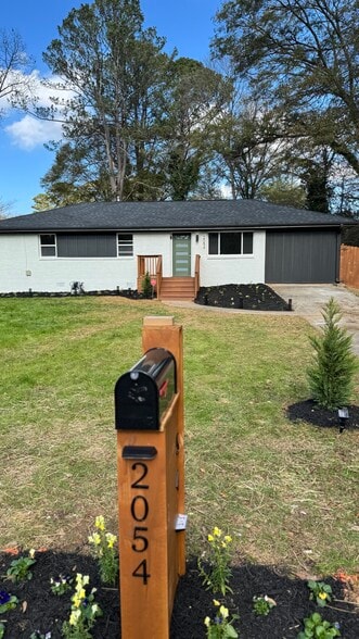 Building Photo - 2054 Fargo Pl SE