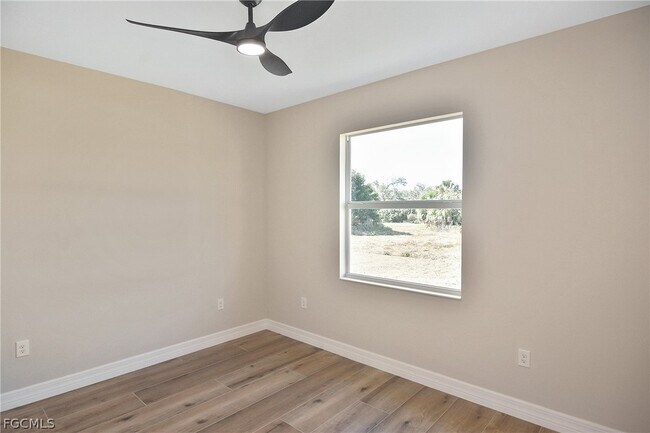 Building Photo - 1906 Northwest 28th Ave