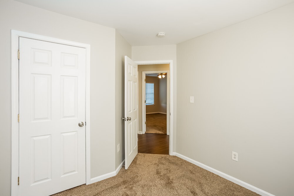 Building Photo - 4009 Ranchview Ln