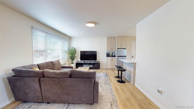 Building Photo - 41 Mountain Ave