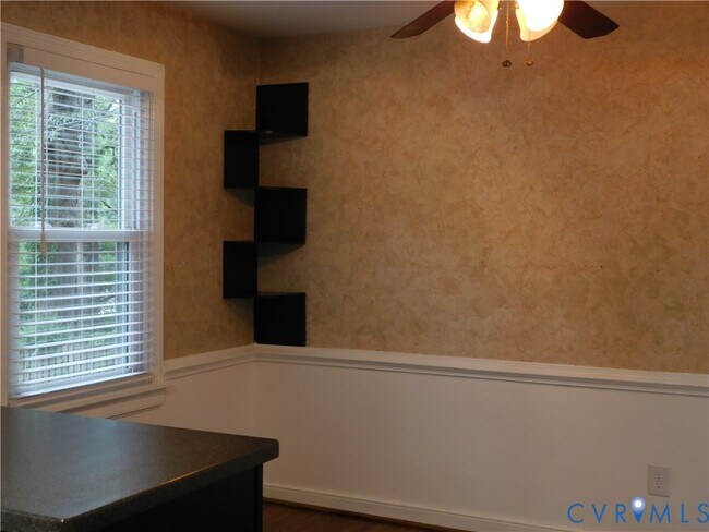 Building Photo - 8510 Weldon Dr