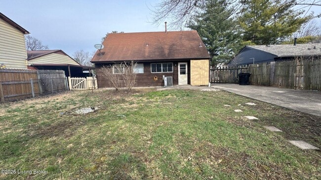 Building Photo - 3122 Commander Dr