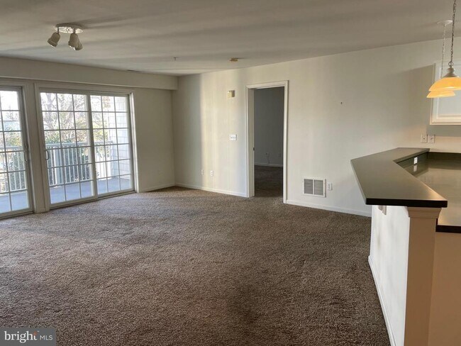 Building Photo - 20364 Row Boat Ln