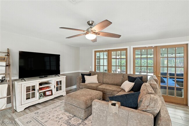 Building Photo - 1250 Kasamada Dr