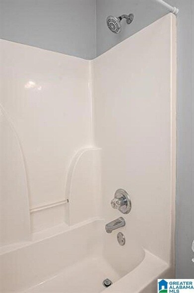 Building Photo - 106 Hidden Creek Cove