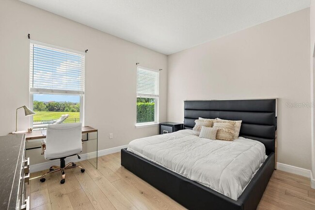 Building Photo - 9586 Meadow Hunt Way