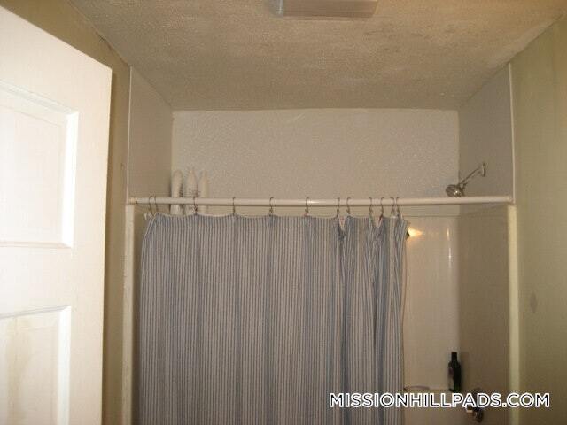 Building Photo - 101 Calumet St