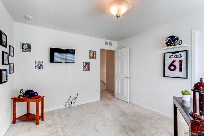 Building Photo - 4925 S Algonquian Way