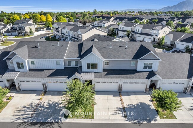 Building Photo - 607 Sawback Ln