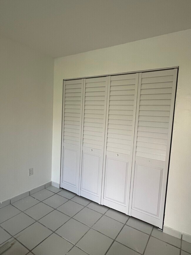 Building Photo - 1021 Adams Ave