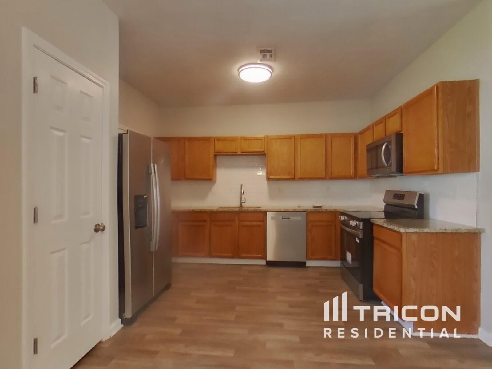 Building Photo - 2300 Marlin Dr
