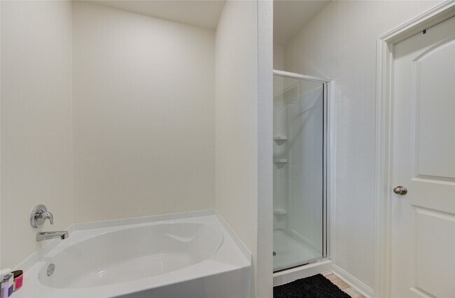 Building Photo - 10702 Millet Ct
