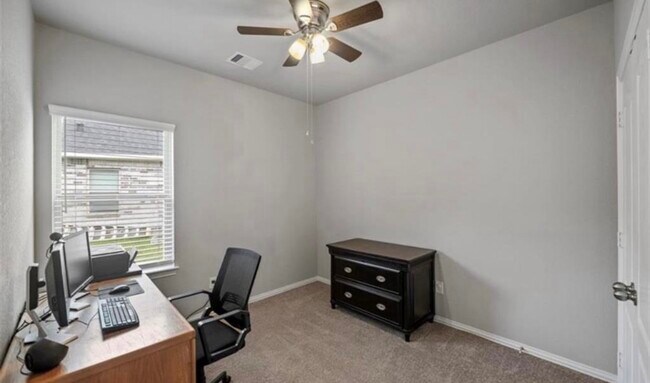 Building Photo - 31606 Heguy Pass