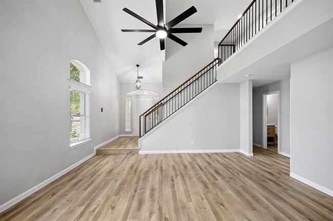Building Photo - 1413 Catalina Dr