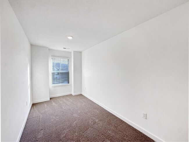 Building Photo - Welcome home to the Cabral at Belhaven in Corryton!