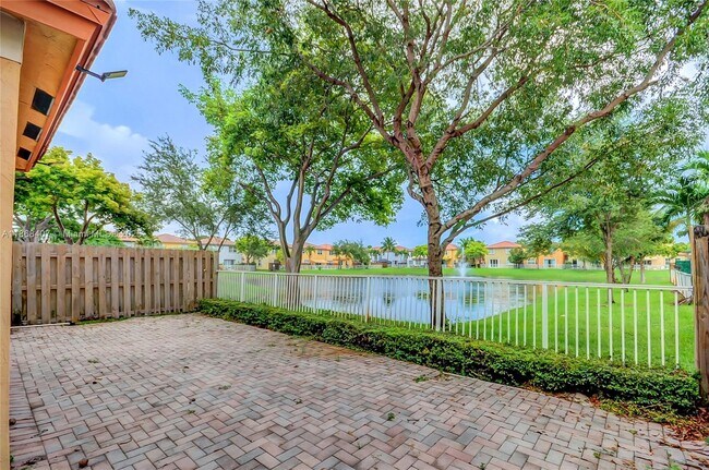 Building Photo - 8631 NW 110th Ave