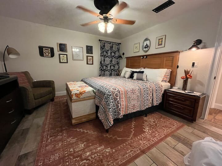 Building Photo - 12102 Carriage Ct SE