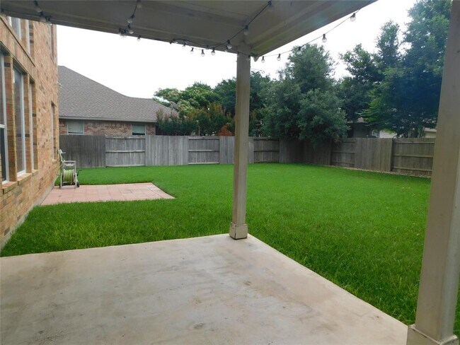 Building Photo - 1511 Homewood Cir