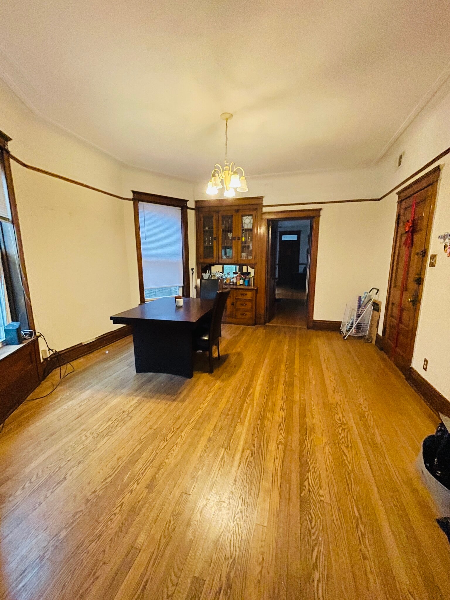 dining room - 3730 N Magnolia Ave