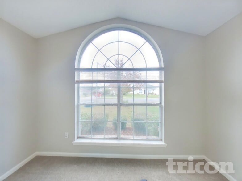 Building Photo - 3716 Arava Dr