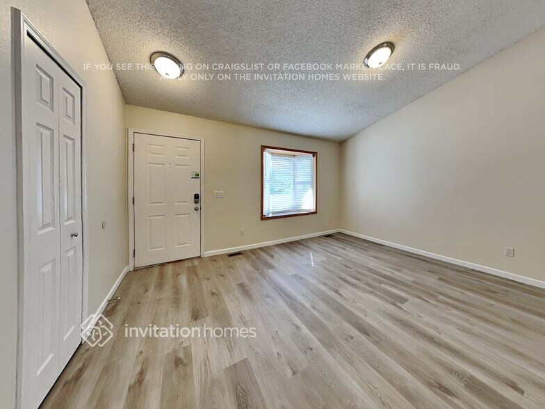 Building Photo - 6052 Whetstone Dr