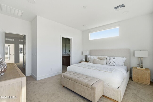 Building Photo - 8137 E Brown Rd