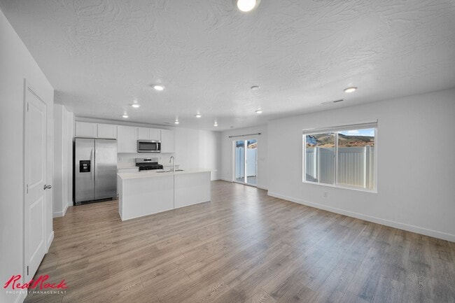 Building Photo - A Lovely 3 Bedroom Townhome designed for Elevated Living!