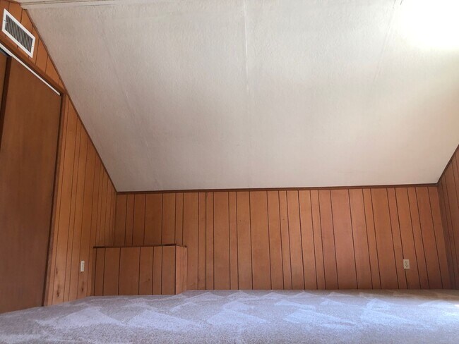 Building Photo - COMING SOON! Beautiful Home near Warner Brothers Studio! AVAILABLE 6/10/2026