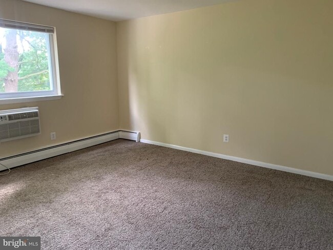 Building Photo - 459 Hockersville Rd