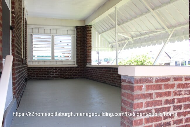 Building Photo - 512 Giffin Ave