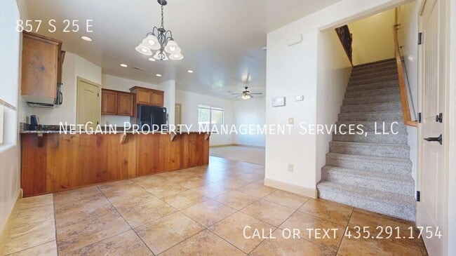 Building Photo - 857 S 25 E