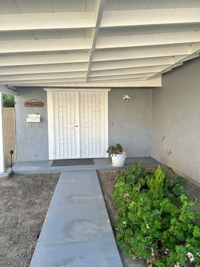 Building Photo - Spacious 2-Story House in Whittier