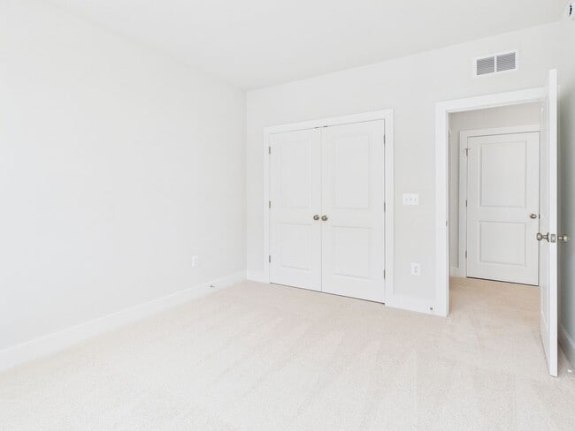 Building Photo - 5320 Wyndham Forest Dr