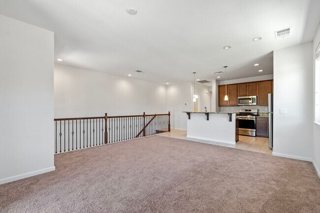 Building Photo - Welcome to this beautiful Carson City townhome available for rent