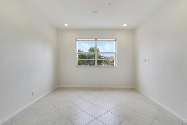 Building Photo - 110 Lighthouse Cir