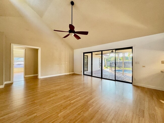 Building Photo - 1701 NW 97th Terrace