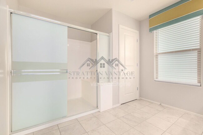 Building Photo - 55 E Constitution Dr