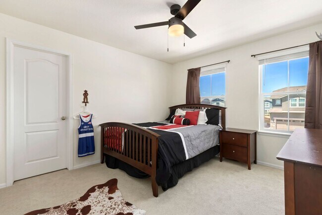 Building Photo - Stunner in North-East Fort Collins with 4-Bedrooms, 2.5 Bathrooms, and 2-Car Garage