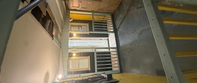 Building Photo - 5218 W Crystal St