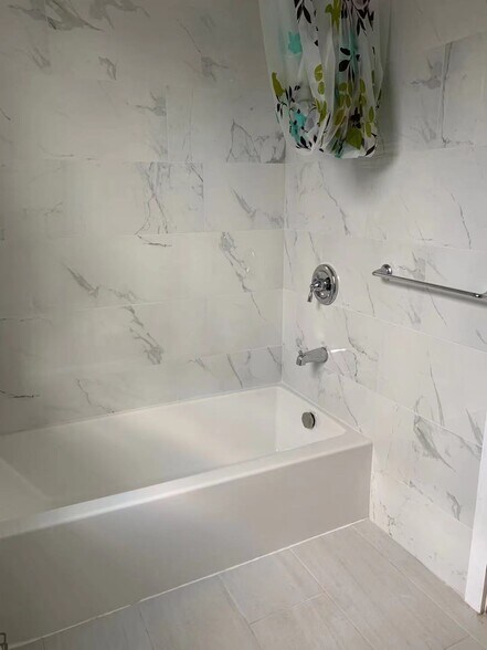 Building Photo - 2019 Wightman St