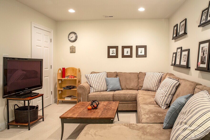Lower Level Family Room - 1114 Hyde Ln