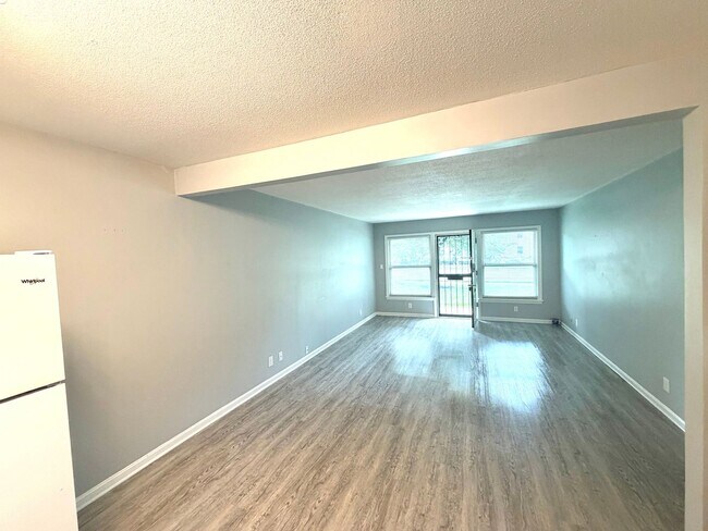 Building Photo - 1827 Bashford Manor Ln